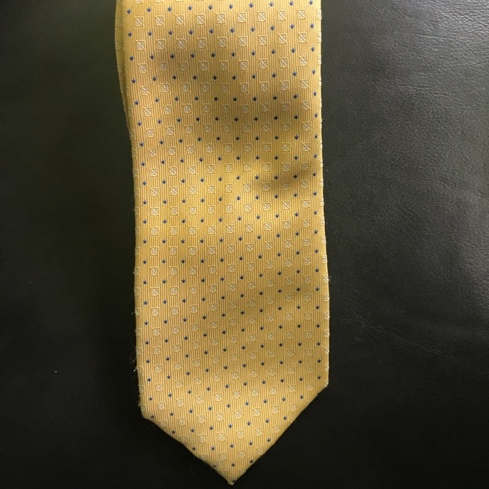 Men's Chaps Yellow Blue Dot Tie